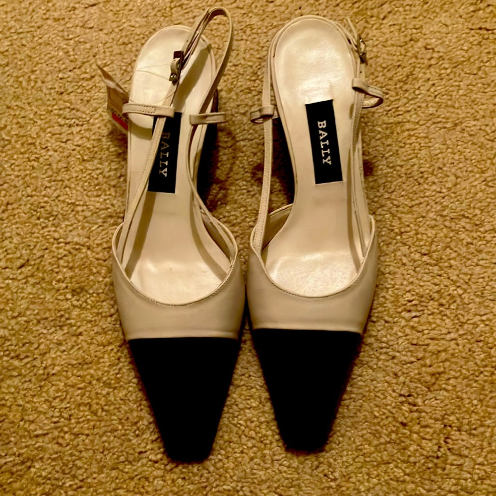 NWT vintage Bally spectator slingbacks